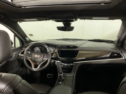 Used 2024 Cadillac XT6 Sport w/ Platinum Package AWD/4WD image 14