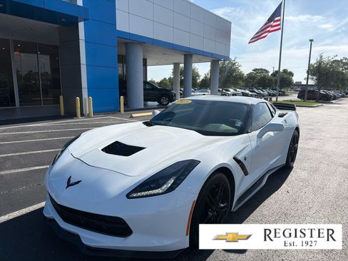 Used 2018 Chevrolet Corvette Stingray Coupe w/ Carbon Flash Badge Package RWD image 1