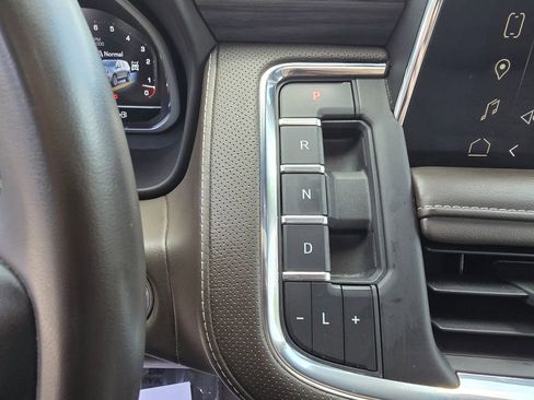 Used 2023 GMC Yukon SLT w/ Max Trailering Package AWD/4WD image 23