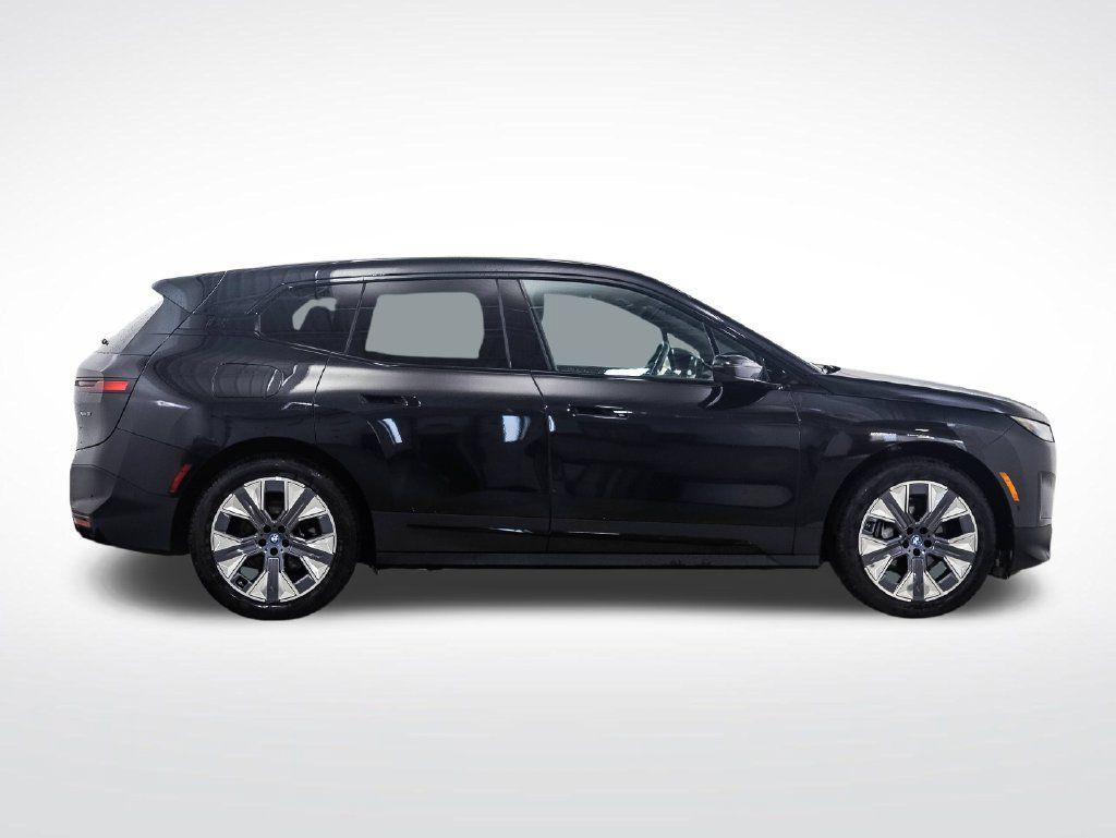 Certified 2024 BMW iX xDrive50 w/ Radiant Heating Package AWD/4WD image 6