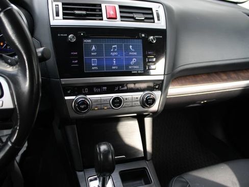 Used 2016 Subaru Outback 2.5i Limited AWD/4WD image 17