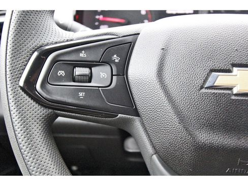 Used 2024 Chevrolet Trax LS w/ LS Convenience Package FWD image 19