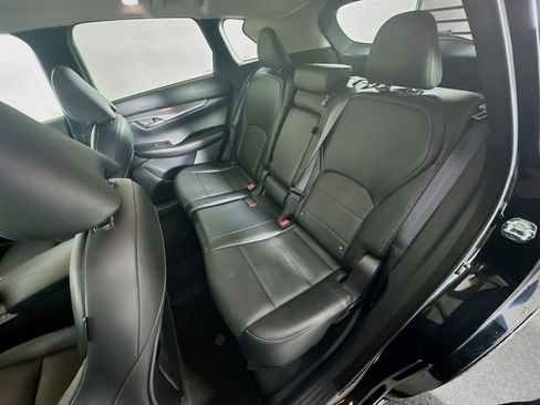 Used 2023 INFINITI QX50 Luxe FWD image 26