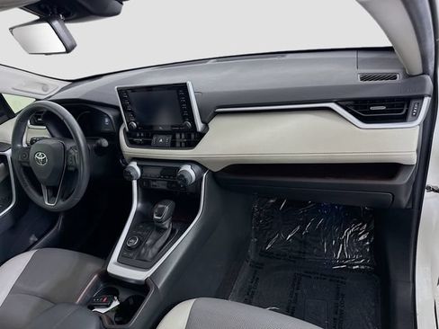 Certified 2019 Toyota RAV4 Limited w/ Cold Weather Package AWD/4WD image 30