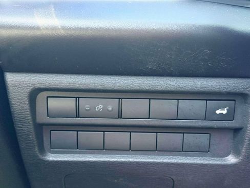 Used 2024 Mitsubishi Outlander SE FWD image 23