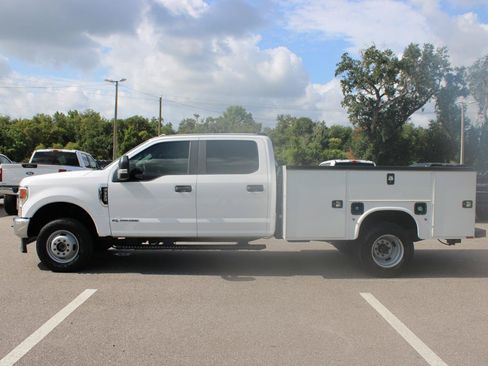 Used 2022 Ford F350 XL w/ Power Equipment Group AWD/4WD image 3