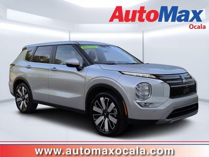Used 2025 Mitsubishi Outlander SE