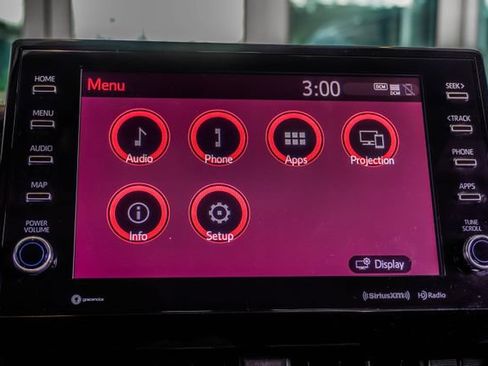 Used 2022 Toyota Camry XLE FWD image 29