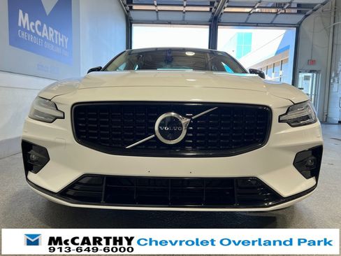 Used 2024 Volvo S60 B5 Plus image 10