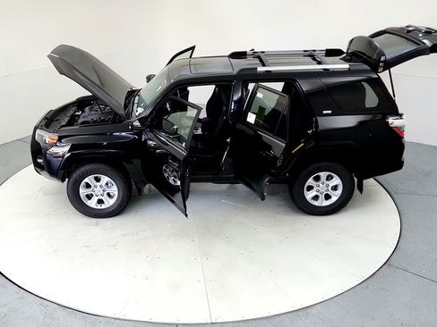 Used 2023 Toyota 4Runner SR5 Premium w/ Moonroof Package AWD/4WD image 24
