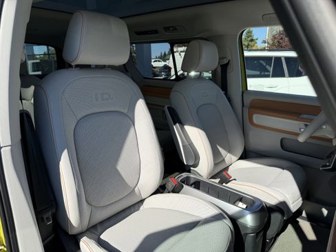 New 2025 Volkswagen ID. Buzz 1st Edition image 34