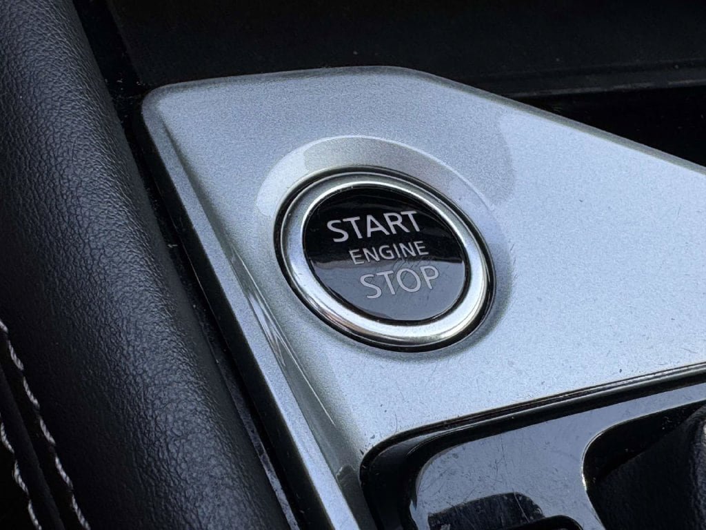 Used 2023 Nissan Altima 2.5 SV AWD/4WD image 9