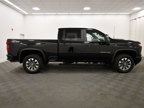 Used 2025 Chevrolet Silverado 2500 Custom w/ Snow Plow Prep/Camper Package AWD/4WD image 9
