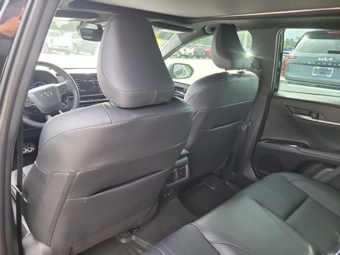 Used 2025 Toyota Camry XSE FWD image 12