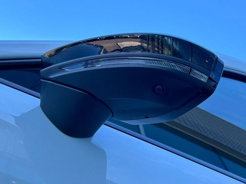 Used 2023 Audi RS e-tron GT w/ Ceramic Brake Package image 40