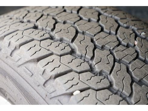 Used 2021 Chevrolet Colorado LT w/ Fleet Safety Package image 32