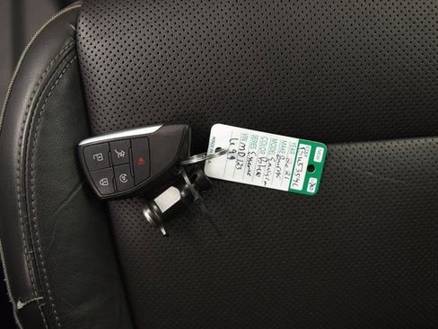 Used 2021 Buick Envision Essence image 25