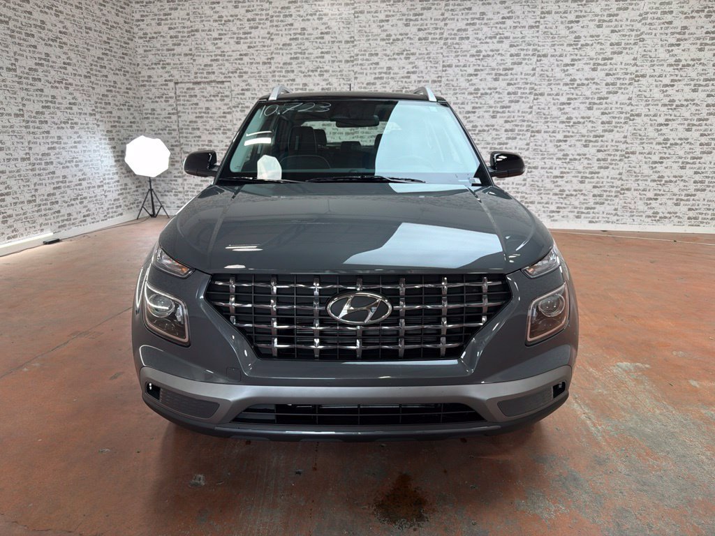 New 2026 Hyundai Venue SEL FWD image 2