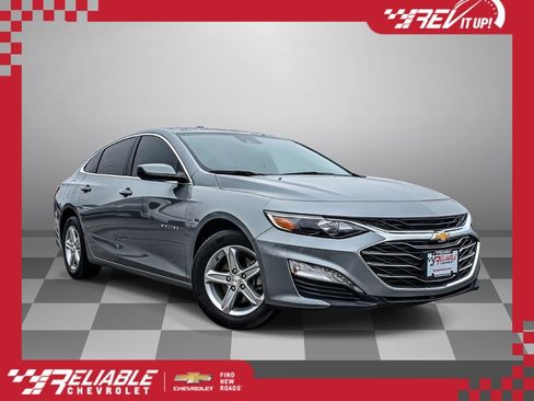 Certified 2024 Chevrolet Malibu LT image 1
