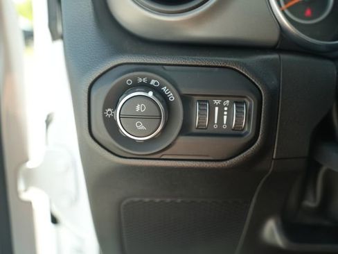 Used 2022 Jeep Gladiator Sport AWD/4WD image 35