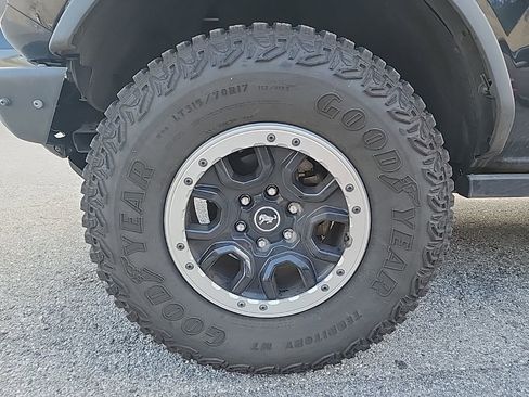 Used 2022 Ford Bronco Badlands AWD/4WD image 7