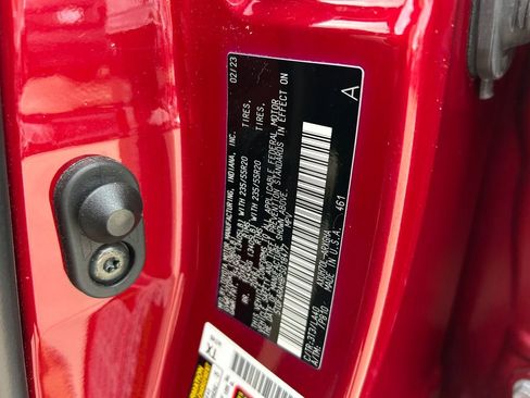 Used 2023 Toyota Highlander Platinum image 10