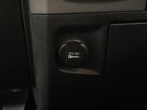 Used 2015 RAM 1500 Express image 31