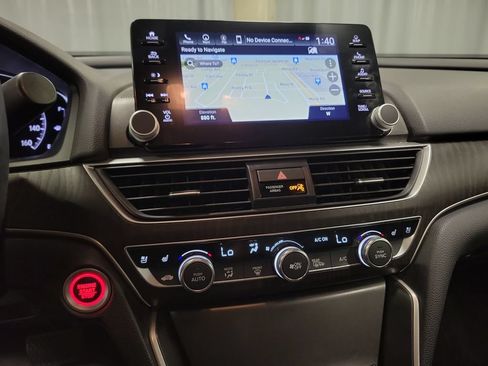 Used 2021 Honda Accord Touring image 17