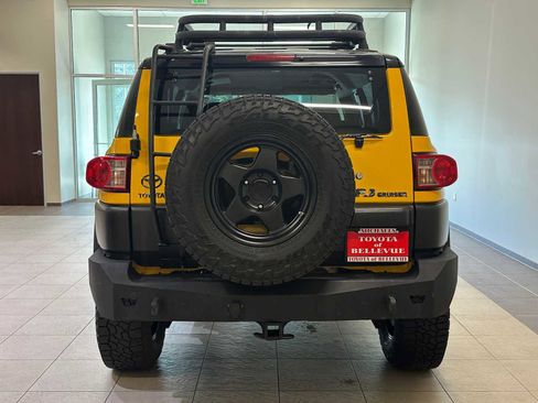 Used 2008 Toyota FJ Cruiser 4WD image 6