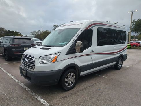 Used 2018 Ford Transit 350 XLT image 10