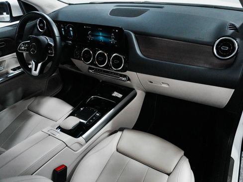 Used 2023 Mercedes-Benz GLA 250 4MATIC image 34