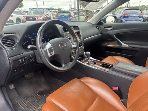 Used 2011 Lexus IS 350C w/ Luxury Pkg RWD image 26