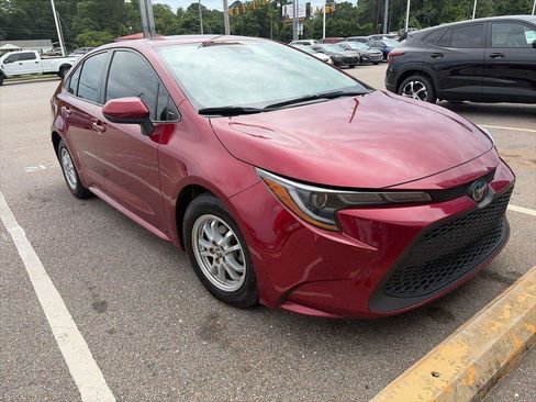 Used 2022 Toyota Corolla LE FWD image 1