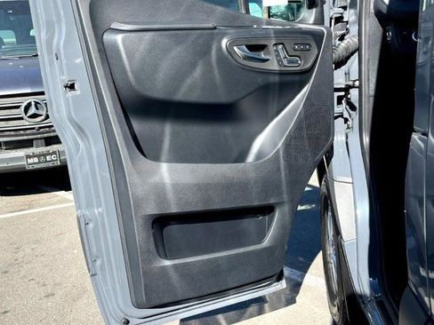 New 2025 Mercedes-Benz Sprinter 2500 image 18