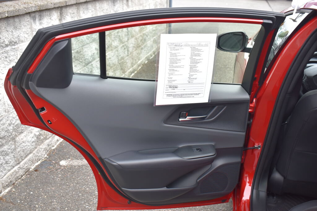 Certified 2026 Toyota Prius XLE FWD image 19