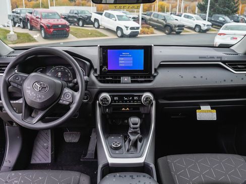 New 2025 Toyota RAV4 XLE image 29