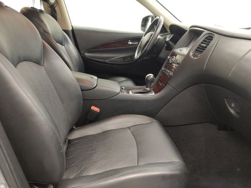 Used 2017 INFINITI QX50 2WD w/ Premium Plus Package image 21