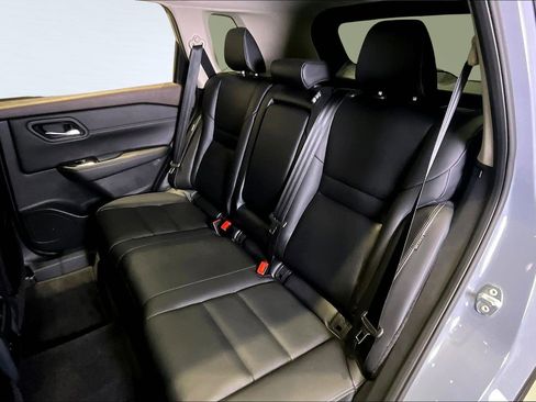 Used 2023 Nissan Rogue SL image 21