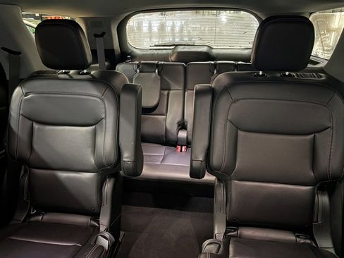 Used 2023 Ford Explorer XLT w/ Equipment Group 202A image 22