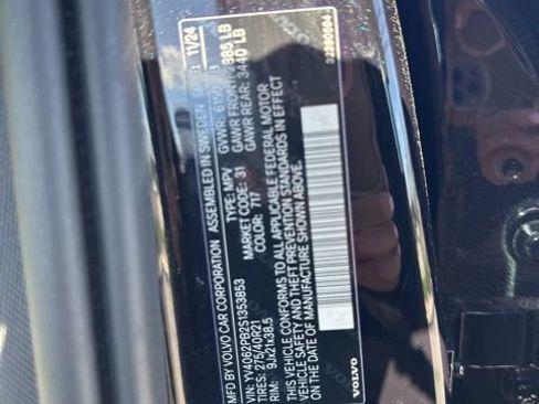 Used 2025 Volvo XC90 B6 Plus image 28