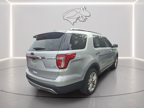 Used 2016 Ford Explorer Limited w/ Equipment Group 301A AWD/4WD image 6