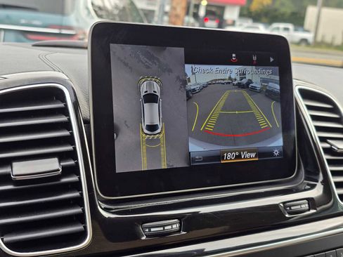 Used 2019 Mercedes-Benz GLE 43 AMG AMG GLE 43 image 34