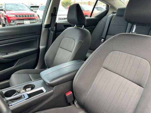 Used 2026 Nissan Altima 2.5 SV FWD image 26