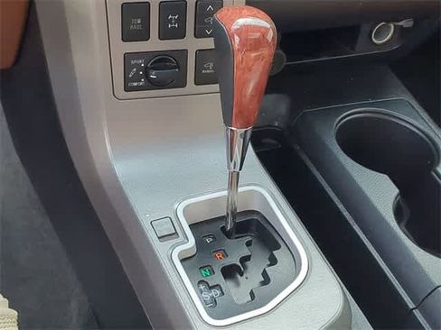 Used 2016 Toyota Sequoia Platinum image 35