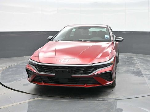 New 2026 Hyundai Elantra SEL Sport Premium image 3