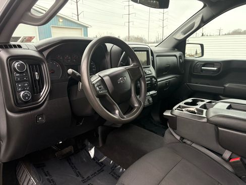 Used 2019 Chevrolet Silverado 1500 Custom Trail Boss w/ Custom Convenience Package image 11