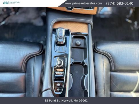 Used 2018 Volvo XC90 T8 Inscription w/ Convenience Package image 20