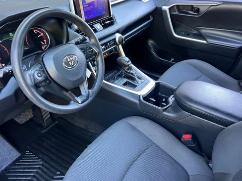 Certified 2023 Toyota RAV4 LE FWD image 11