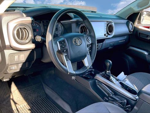 Certified 2020 Toyota Tacoma SR5 image 13