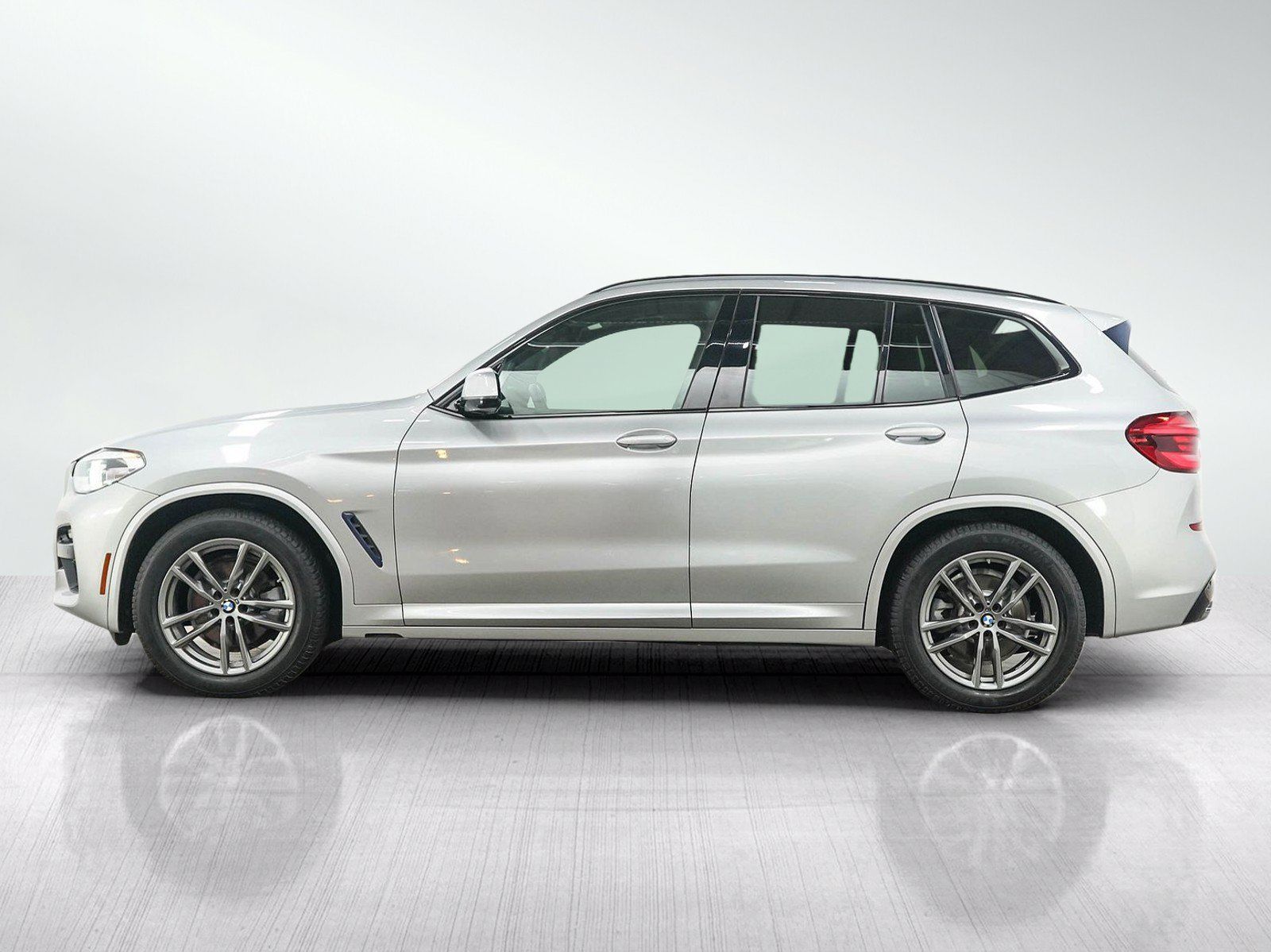Used 2019 BMW X3 xDrive30i w/ M Sport Package 2 AWD/4WD image 2